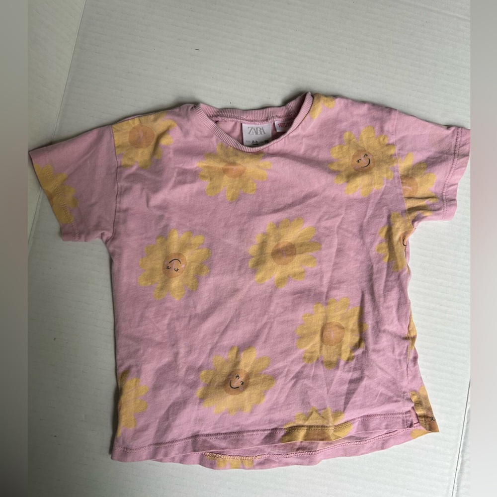 Zara Kids Pink Tee with Yellow Sunflowers 2-3